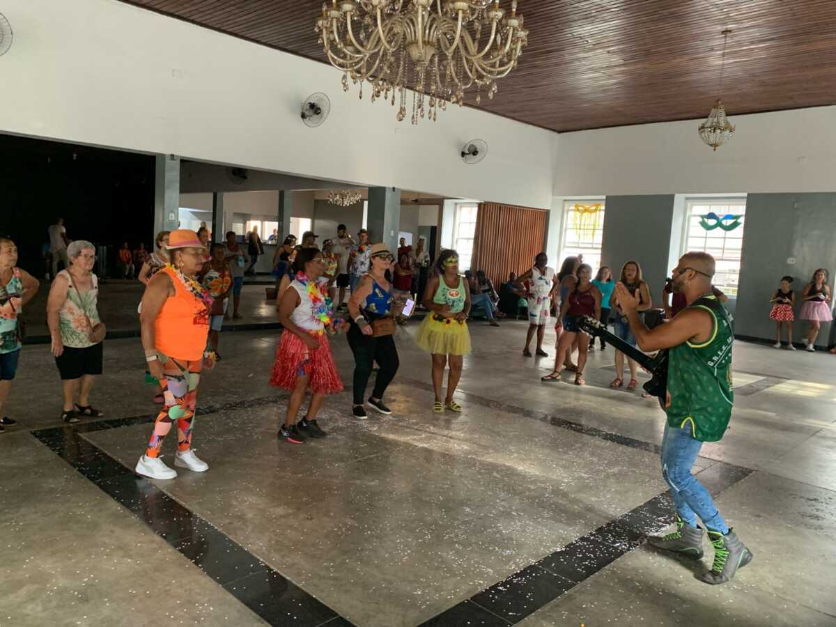 Barra Mansa Baile de Carnaval da Melhor Idade agita sábado no Clube